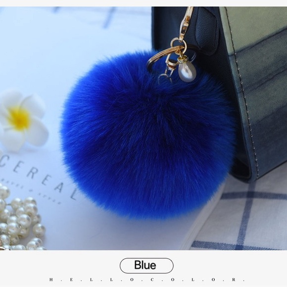 Big pompom w/ pearl keychain - KC003 Blue - Picture 1 of 1